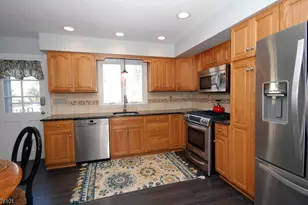 16 Deerfield Rd, New Providence, NJ 07974 - Photo 4
