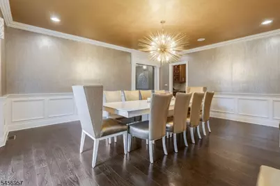 2 Hobson Drive, Livingston, NJ 07039 - Photo 10