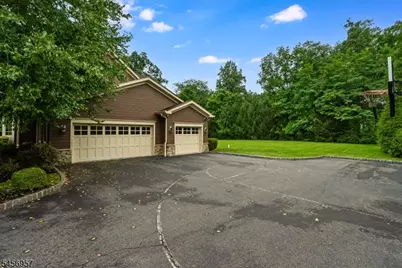 2 Hobson Drive, Livingston, NJ 07039 - Photo 48
