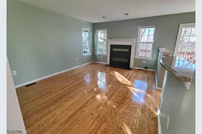 219 Warbler Dr, Wayne, NJ 07470 - Photo 6