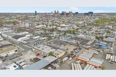 370 -376 Adams St, Newark, NJ 07114 - Photo 22