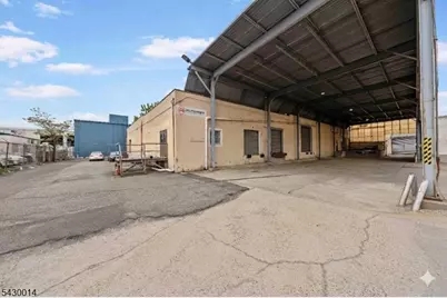370 -376 Adams St, Newark, NJ 07114 - Photo 12