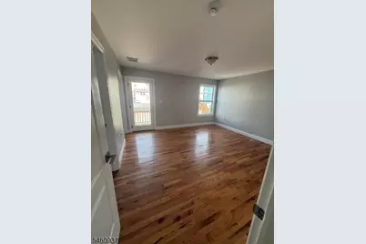 111 E 22nd St #201, Paterson, NJ 07514 - Photo 4
