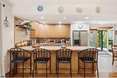 18 Metro Vista Dr, Hawthorne, NJ 07506 - Photo 32