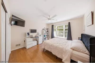 18 Metro Vista Dr, Hawthorne, NJ 07506 - Photo 18