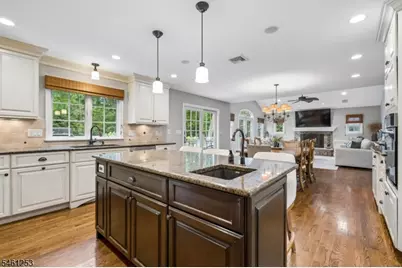 22 Midvale Dr, New Providence, NJ 07974 - Photo 4