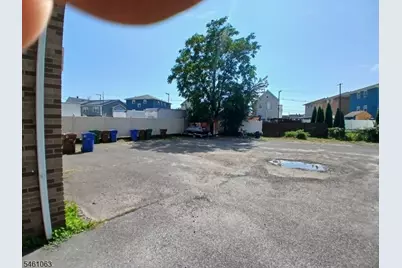 3016 S Wood Ave, Linden, NJ 07036 - Photo 10