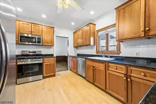 44 Walnut Crescent, Montclair, NJ 07042 - Photo 4