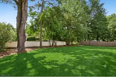 14 Maplewood Dr, Livingston, NJ 07039 - Photo 2