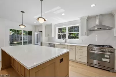 14 Maplewood Dr, Livingston, NJ 07039 - Photo 24