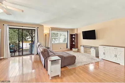 921 Robin Rd, Hillsborough Township, NJ 08844 - Photo 4