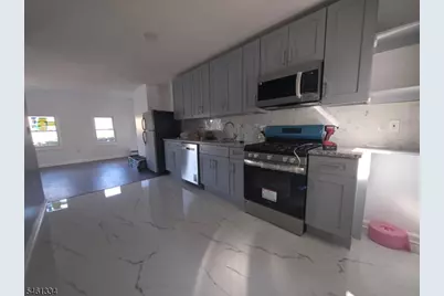 34 Willow St, Bloomfield, NJ 07003 - Photo 4