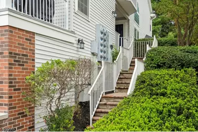 718 Buckland Ct, Denville, NJ 07834 - Photo 2