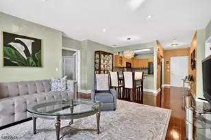1213 Clinton Ln, Rockaway Township, NJ 07866 - Photo 2