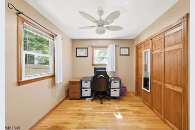 138 Rafkind Rd, Bloomingdale, NJ 07403 - Photo 14