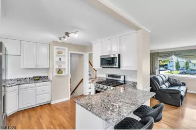 336 Summit Rd, Mountainside, NJ 07092 - Photo 8