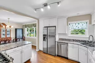 336 Summit Rd, Mountainside, NJ 07092 - Photo 10