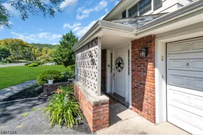 336 Summit Rd, Mountainside, NJ 07092 - Photo 4