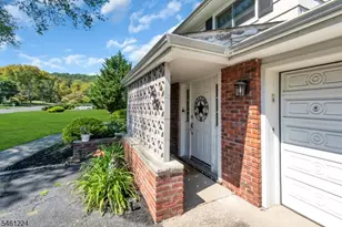 336 Summit Rd, Mountainside, NJ 07092 - Photo 4