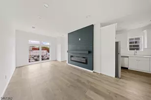 20 N Straight St, Paterson, NJ 07522 - Photo 2