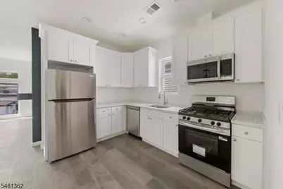 20 N Straight St, Paterson, NJ 07522 - Photo 6