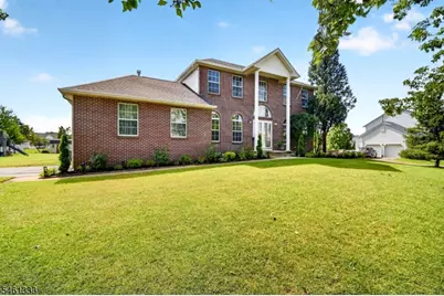 13 Cornelius Way, Franklin Township, NJ 08873 - Photo 2