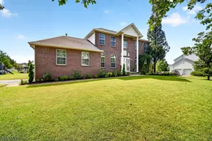 13 Cornelius Way, Franklin Township, NJ 08873 - Photo 2