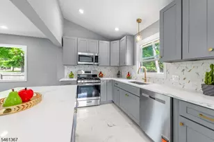 20 Corwin St, Roxbury Township, NJ 07847 - Photo 10