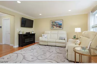 6 Harvey Ct, Clark Township, NJ 07066 - Photo 8