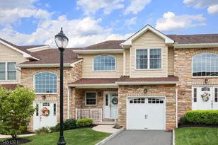 6 Harvey Ct, Clark Township, NJ 07066 - Photo 1