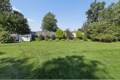 5 Viewpoint Rd, Wayne, NJ 07470 - Photo 34