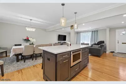 5 Viewpoint Rd, Wayne, NJ 07470 - Photo 14