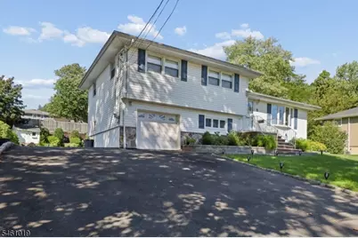 5 Viewpoint Rd, Wayne, NJ 07470 - Photo 2