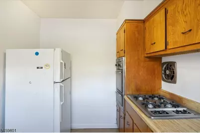 300 Claremont Ave, Verona Twp., NJ 07044 - Photo 8