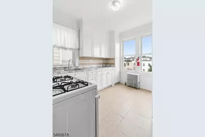 362 Myrtle Ave, Irvington, NJ 07111 - Photo 2