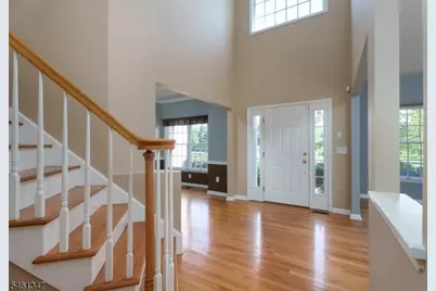 11 Tanglewood Ct, Montgomery Township, NJ 08558 - Photo 4