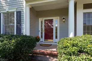 11 Tanglewood Ct, Montgomery Township, NJ 08558 - Photo 4