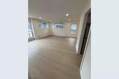 91 Callahan Ct, Newark, NJ 07103 - Photo 6