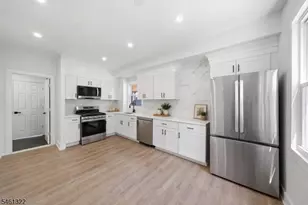 66 Girard Pl, Newark, NJ 07108 - Photo 4