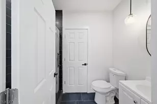 66 Girard Pl, Newark, NJ 07108 - Photo 10