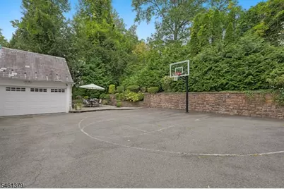 46 Claremont Dr, Maplewood, NJ 07040 - Photo 42