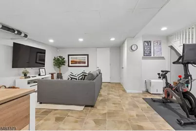 46 Claremont Dr, Maplewood, NJ 07040 - Photo 34