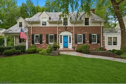 46 Claremont Dr, Maplewood, NJ 07040 - Photo 1