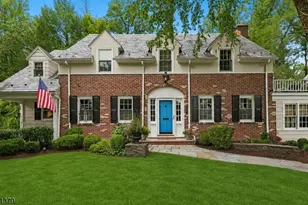 46 Claremont Dr, Maplewood, NJ 07040 - Photo 1