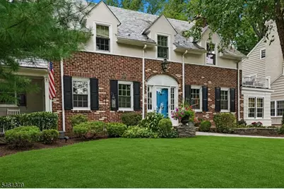 46 Claremont Dr, Maplewood, NJ 07040 - Photo 2
