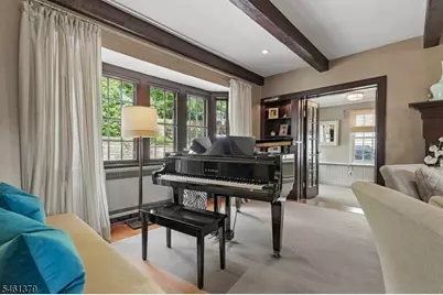 46 Claremont Dr, Maplewood, NJ 07040 - Photo 6