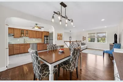 137 Hollywood Ave, Fairfield, NJ 07004 - Photo 8