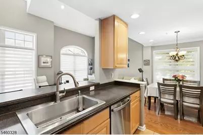 402 Donato Cir, Scotch Plains Township, NJ 07076 - Photo 6