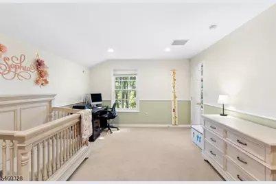 402 Donato Cir, Scotch Plains Township, NJ 07076 - Photo 14