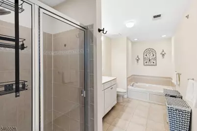 402 Donato Cir, Scotch Plains Township, NJ 07076 - Photo 20